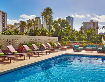 DoubleTree by Hilton Alana - Waikiki Beach